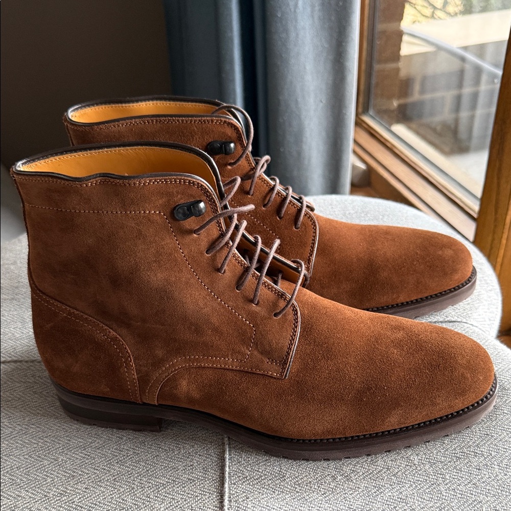 Magnanni Men's Brown Suede Boots